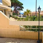 Grand Duplex Climatise Avec Terrasse Face A La Sainte-Maxime