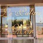 Grand Duplex Climatise Avec Terrasse Face A La * Sainte-Maxime
