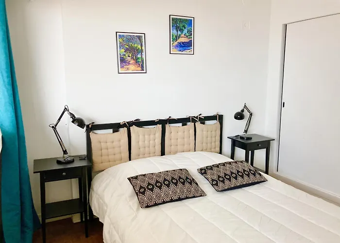 Grand Duplex Climatise Avec Terrasse Face A La * Sainte-Maxime