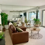 شقة Grand Duplex Climatise Avec Terrasse Face A La