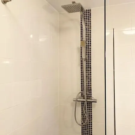 Grand Duplex Climatise Avec Terrasse Face A La Apartment Sainte-Maxime