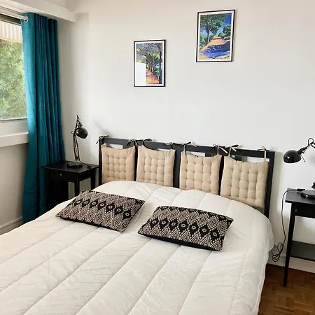 Apartment Grand Duplex Climatise Avec Terrasse Face A La *