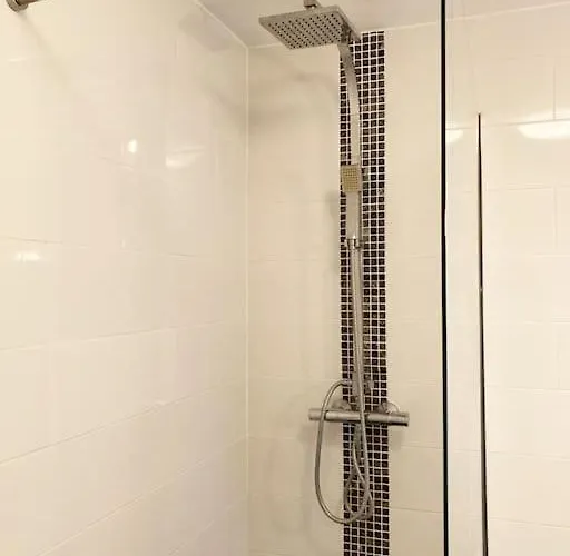 Grand Duplex Climatise Avec Terrasse Face A La דירה סן-מקסים